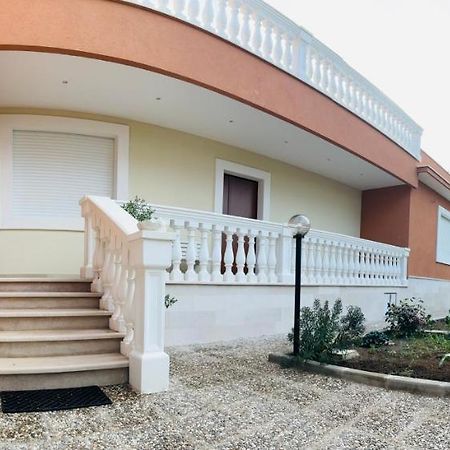 Villa Raffaele Trani Luaran gambar