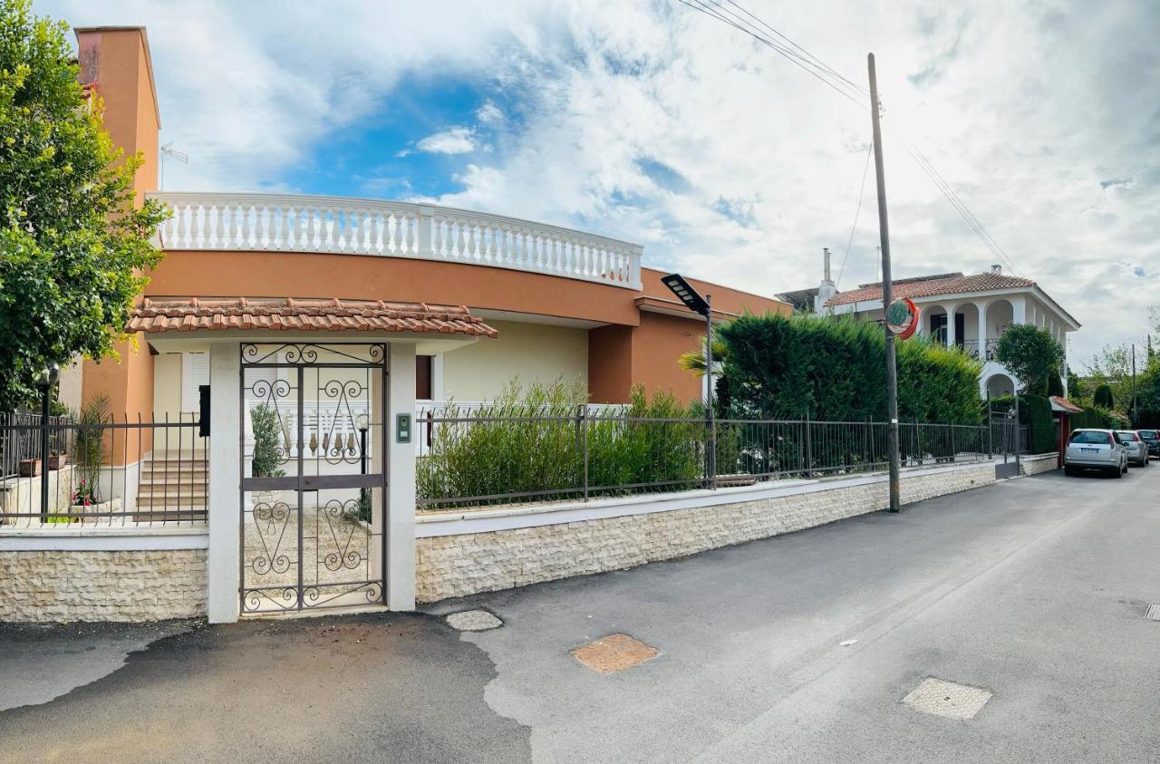 Villa Raffaele Trani Luaran gambar