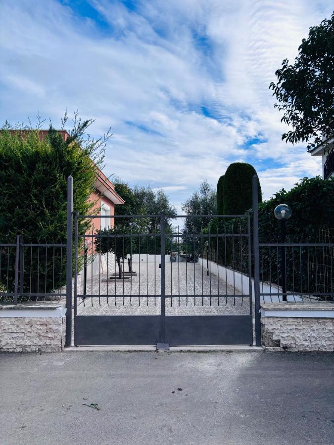 Villa Raffaele Trani Luaran gambar